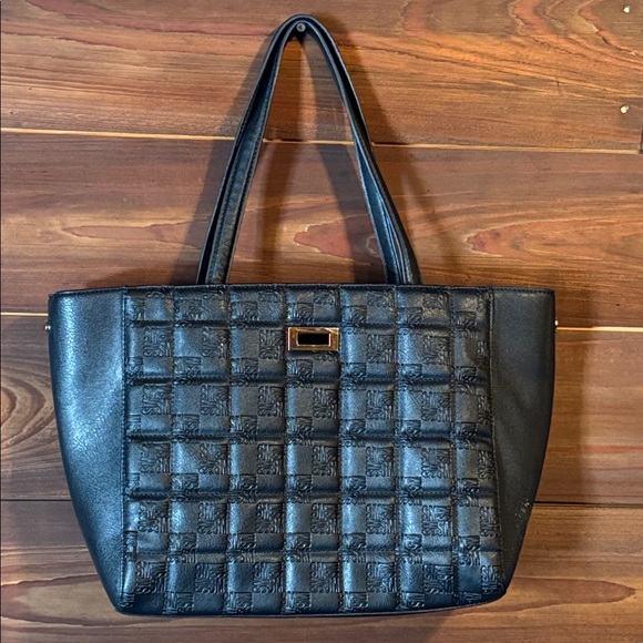 Steve Madden Handbags - Steve Madden Black Textured Tote